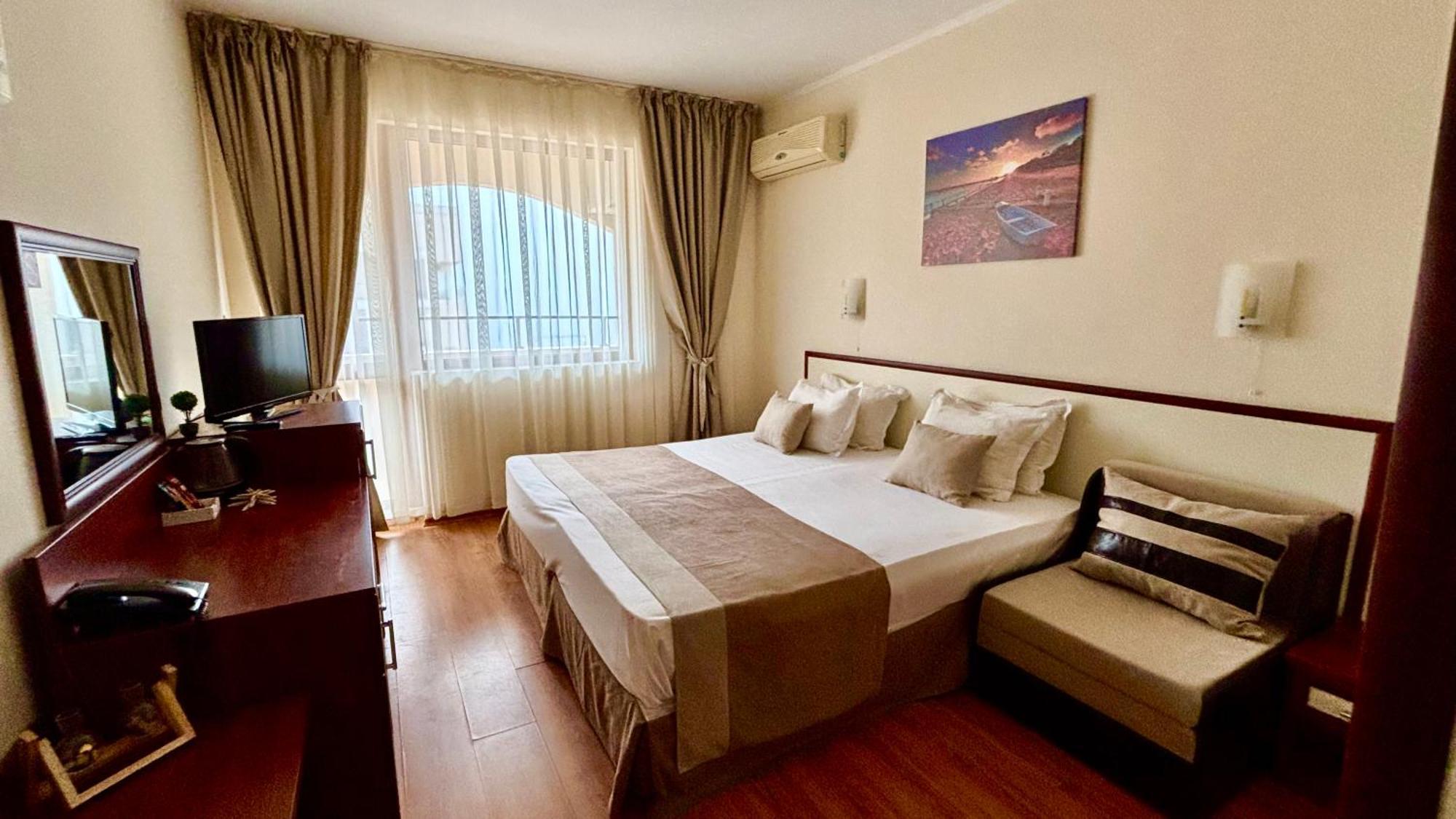 Hotel Sea Vista Sveti Vlas Exterior foto