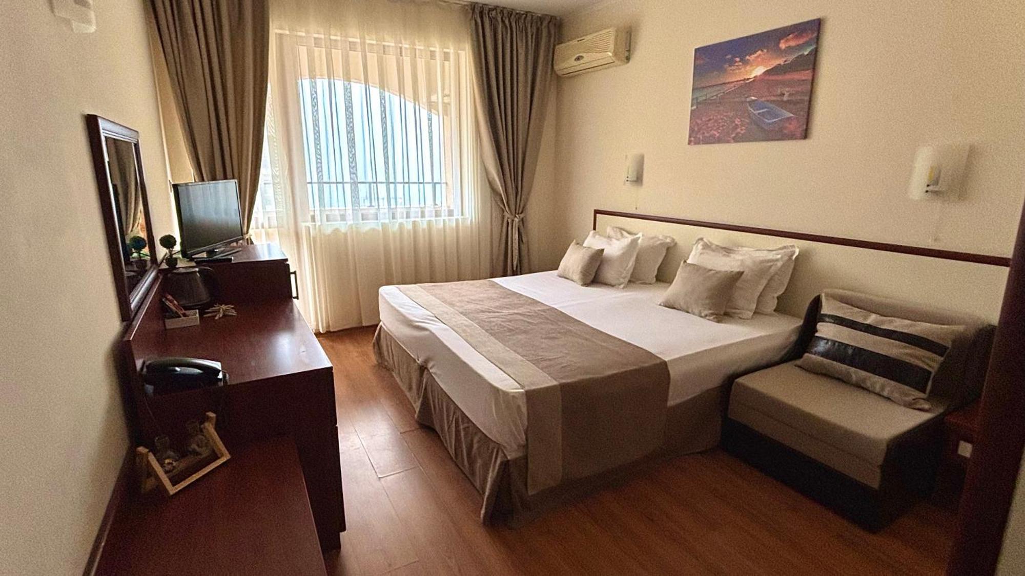 Hotel Sea Vista Sveti Vlas Exterior foto