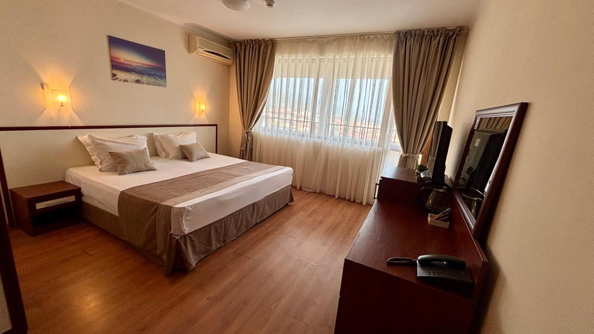 Hotel Sea Vista Sveti Vlas Exterior foto