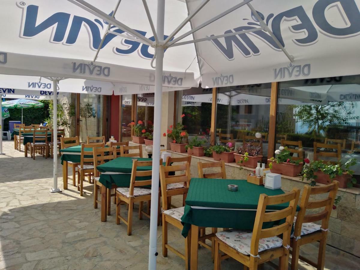 Hotel Sea Vista Sveti Vlas Exterior foto
