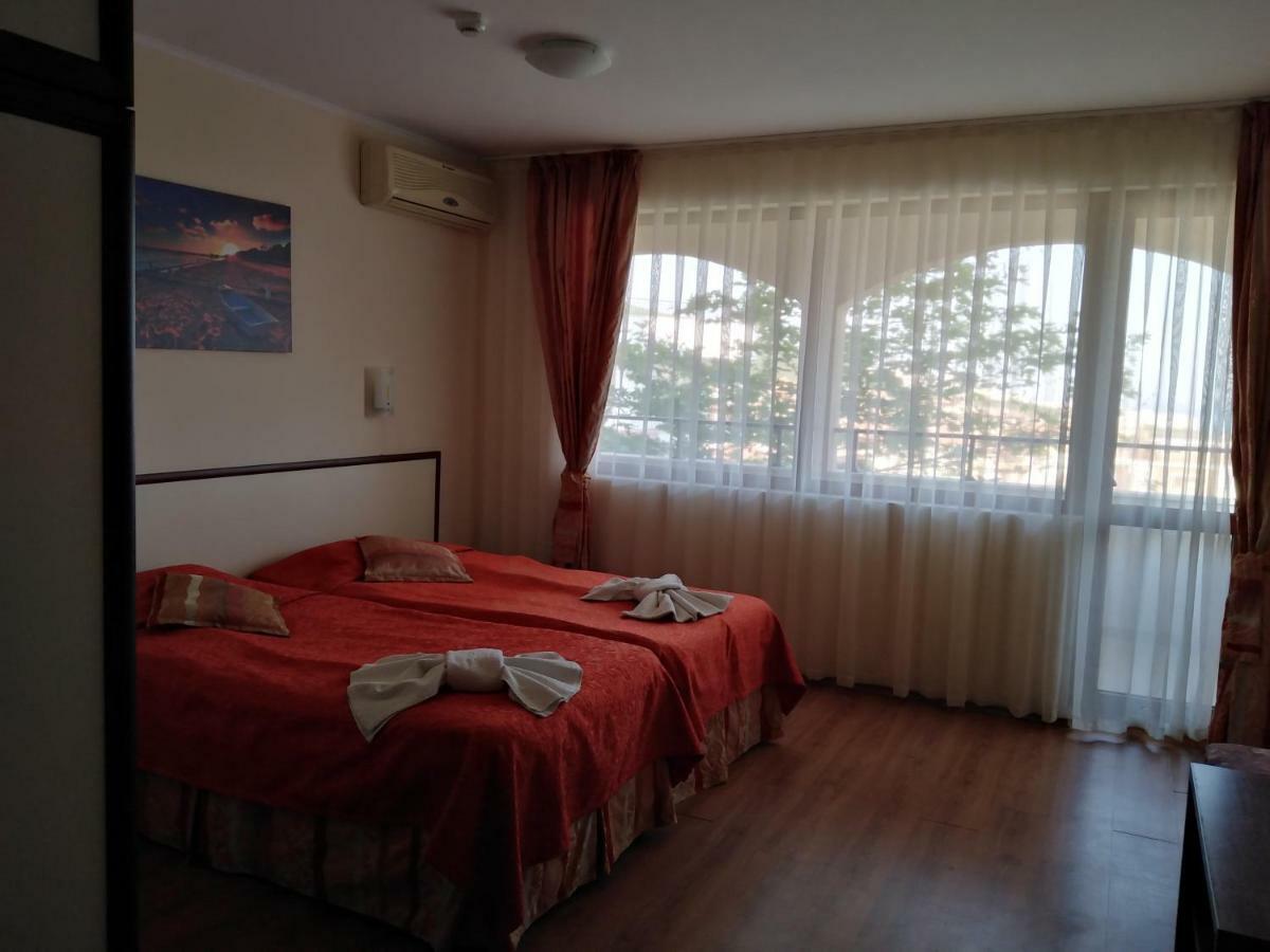 Hotel Sea Vista Sveti Vlas Exterior foto